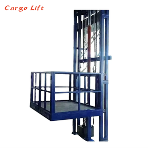 Table élévatrice de stockage verticale d'entrepôt de convoyeur d'ascenseur à mouvement alternatif d'ascenseur de cargaison hydraulique de bon prix - Product Image 1