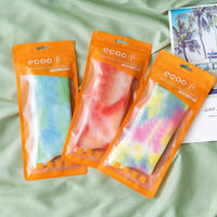 Chaussettes en coton à tube moyen avec logo personnalisé pour femmes Chaussettes en coton à tricoter à la mode street funky Chaussettes de sport unisexes brodées