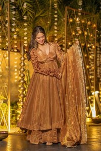 Nuevo Traje Anarkali Moderno para Mujer, de Alta Calidad, para Bodas y Fiestas, en Crepé de Seda Natural con Bordado, Estilo Indio - Product Image 2