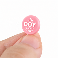 Bon marché, logo en relief personnalisé, étiquette d'étanchéité de chaîne en plastique pour vêtement
