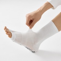 Chaussettes de yoga et de Pilates en coton antidérapantes à deux orteils, avec compression de la voûte plantaire, respirantes, à empiècements en maille tricotée, pour jeunes, de haute qualité, en stock