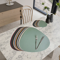 Tapis de table en cuir PU double face de haute qualité Design moderne Ensemble lavable imperméable écologique Napperons ovales uniques irréguliers