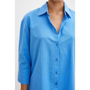 Chemise en lin boutonnée pour femme, bleue, style décontracté, design simple, poignets larges - Product Image 4
