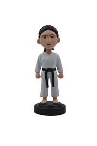 Figurine décorative bobblehead d'artiste martial féminine avec pose dynamique pour la décoration de la maison, la présentation sur le bureau et les cadeaux - Product Image 1