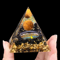 Nouvelle Arrivée Pyramide d'Énergie Orgonite en Quartz Rose, Pyramide de Cristal en Pierre Brute de Cristaux Naturels pour la Décoration