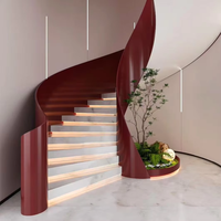 Escalier en spirale moderne en acier et métal pour intérieur, avec marches en bois, pour villa