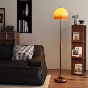 Lampadaire classique de style champignon avec LED au design médiéval moderne du Bauhaus pour chambre ou salon de fille - Product Image 4
