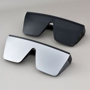 Gafas de Sol Cuadradas Plateadas con Logotipo Personalizado, Retro, para Hombre y Mujer, con Montura Grande, Lentes Polarizadas UV400 de una Sola Pieza - Product Image 1