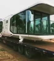 Maison personnalisée Friendly House moderne préfabriquée de luxe avec un prix compétitif Space Capsule House
