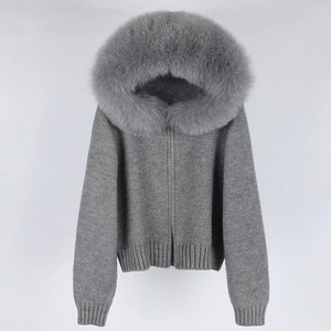 <span class=keywords><strong>Cardigan</strong></span> da donna 2024 primavera lavorato a maglia <span class=keywords><strong>con</strong></span> giacca <span class=keywords><strong>con</strong></span> cappuccio in <span class=keywords><strong>pelliccia</strong></span> di volpe - Product Image 1
