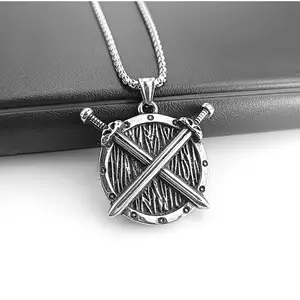 Collier Viking Épée et Bouclier War Warriors Association Pendentif en acier titane Collier Viking en acier inoxydable