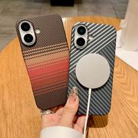 Étui de téléphone portable de luxe en fibre de carbone antichoc magnétique multicolores avec poignée pour 11-17 Pro Max