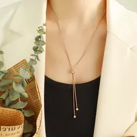 Collier en Y ajustable EMANCO tendance en acier inoxydable couleur or PVD, chaîne torsadée pour femme, idéal pour le bureau, les soirées et le quotidien