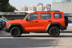 Véhicule d'occasion très demandé : Great Wall Wey GWM Tank 300 SUV tout-terrain hybride/essence, norme Euro VI, 1-25000 milles - Product Image 3