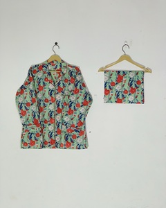 Ensemble de pyjama artisanal imprimé à la main pour femme, prêt à offrir, prix de gros - Product Image 1