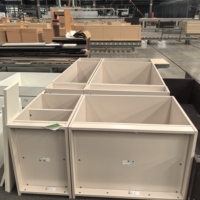 Contreplaqué stratifié moderne de première qualité en peuplier, pin et bouleau pour cadres de portes/fenêtres d'hôtels et structures en bois