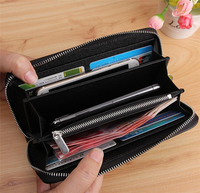 Dompet Clutch Pria Wanita dengan Resleting Kulit Mikrofiber Kapasitas Besar Warna Permen Gaya Jepang dengan Pola Riak Air.