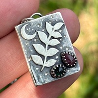 Pendentif vintage Livre magique Bouteille magique Accessoires de bijoux DIY Acier titane Chaîne de base 18k