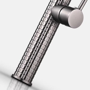 Nouveau style de luxe robinet d'évier de cuisine flexible mitigeur d'eau monté sur le pont robinet de cuisine chaud et froid - Product Image 5
