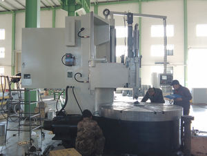 <span class=keywords><strong>GT</strong></span> Qier CK5240D Tour vertical conventionnel à double colonne Tour vertical à carrousel Tour vertical à fraisage - Product Image 4