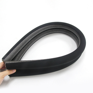 Accessoires de porte et de fenêtre au design moderne, pare-vent insonorisant avec installation par vis, bande <span class=keywords><strong>d</strong></span>'étanchéité pour le bas de porte pour chambres à coucher - Product Image 4