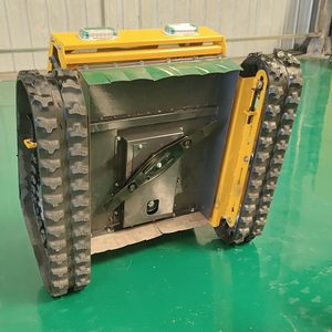 Machine de désherbage sur chenilles à commande à distance, alimentée à l'énergie solaire, solution durable pour les opérations à grande échelle - Product Image 4