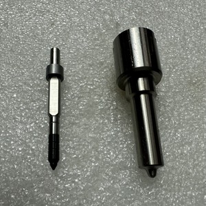 Iniettore Common Rail di Alta Qualità F00VX30002 per Iniettore 0986435426 8200804536 7701477158 Compatibile con <span class=keywords><strong>Modelli</strong></span> Diesel <span class=keywords><strong>Renault</strong></span> e Opel - Product Image 2