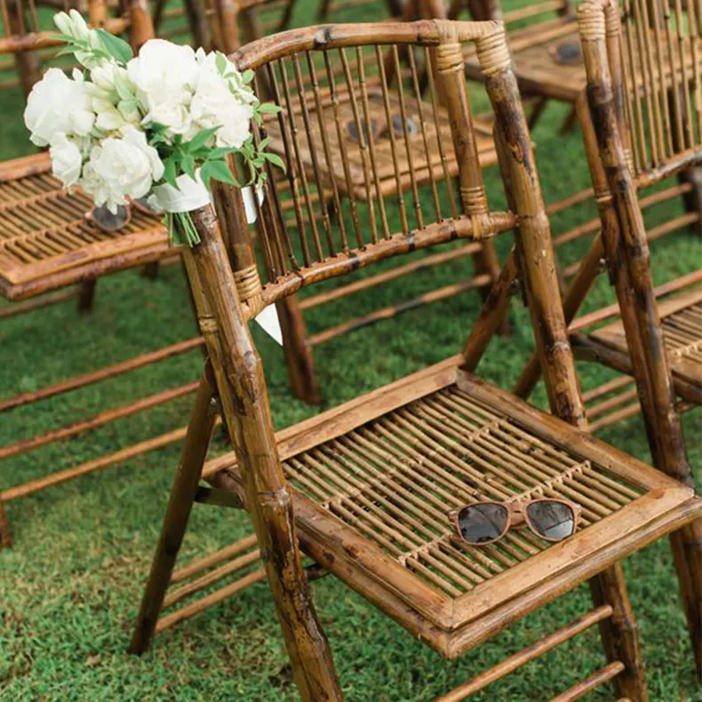 आयोजन के लिए लकड़ी के बांस की शादी की कुर्सियां आउटडोर फोल्डिंग चेयर