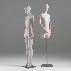 <span class=keywords><strong>Maniquí</strong></span> Femenino Moderno con Manos de Madera Móviles y Cuerpo de Tela <span class=keywords><strong>para</strong></span> Exhibición de <span class=keywords><strong>Ropa</strong></span> en Escaparates - Product Image 3
