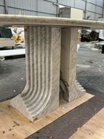 Table à manger ovale haut de gamme en marbre blanc naturel, piédestal à double colonne rainurée, polie, imperméable, pour salon intérieur