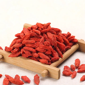 Fournisseur en gros d'extrait pur de baies de goji 10%-50% de polysaccharides, poudre de baies de goji, extrait naturel de Lycium barbarum - Product Image 2