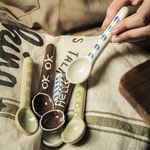 Japanse Stijl Keramische Soep Lepel Voor Volwassenen En Kinderen Keuken Servies Schattige Cartoon Lange Steel Lepel Theelepel Kookgerei - Product Image 2