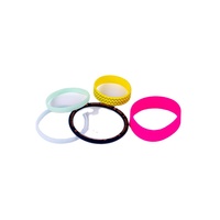 Cadeaux publicitaires promotionnels à bas quantité minimale de commande Logo personnalisé Bracelets décoratifs en silicone avec élastique Bracelets en silicone Rfid