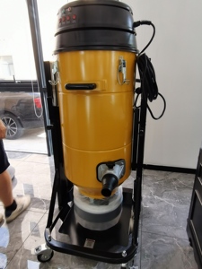 Aspirateur autonettoyant V3 4,4 HP avec système de sac à poussière à vidage automatique pour une utilisation continue - Product Image 1