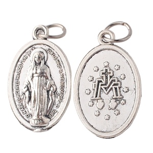 15*26mm de Nuestra Señora de <span class=keywords><strong>la</strong></span> <span class=keywords><strong>Virgen</strong></span> Marí<span class=keywords><strong>a</strong></span> de Metal en plata antigua plateado pequeño religiosos católicos colgante de aleación de Zinc - Product Image 1