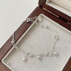 Pulsera Tichi minimalista, versátil y distintiva de plata S925 de doble capa con forma de corazón para mujeres con estilo discreto. - Product Image 3