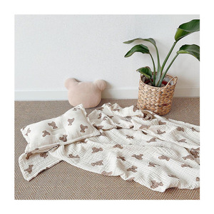 Ensemble de couverture et de bavoir en mousseline de bébé, <span class=keywords><strong>personnalisé</strong></span>, tendance, 2 couches, confortable, en coton/fibre de bambou, écologique, toutes saisons, couvertures de bébé de luxe pour - Product Image 1