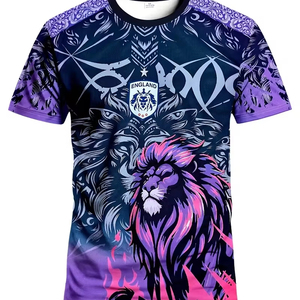 Camiseta de Manga Corta para Hombre Estilo Inglés con Estampado por Sublimación, Corte Regular, Cuello Redondo, Diseño Morado y Negro - Product Image 1