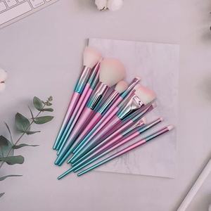 Ensemble de 12 pinceaux de maquillage pour le visage, manche en plastique, poils synthétiques, respectueux de la peau, pour le contouring, le blush, le fond de teint, le correcteur - Product Image 6
