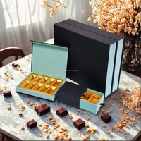 KEXIN Design Boîte d'emballage de luxe en carton à 8/10 compartiments pour bonbons et truffes avec fermeture magnétique Boîte cadeau en forme de livre