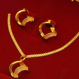 Conjunto de Joias em Cobre Banhado a Ouro 24K, Estilo Vintage Índia Dubai, Colar e Brincos com Geometria Torcida em Ouro Areia para Casamentos - Product Image 2