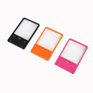 पॉकेट हैंडल आवर्धक ग्लास कार्ड मिनी आकार 360 लाइट पोर्टेबल हैंडहेल्ड लाइट रीडिंग मैग्निफायर के साथ घूर्णन मैग्निफायर - Product Image 2