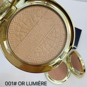 La polvere illuminante Di Christmas in edizione limitata illumina tutti i tipi di pelle 6g AO001 #   o LUMIRE 002 #   CORAIL LUMIRE - Product Image 4