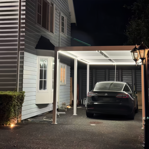 Pergola en aluminium à lames orientables motorisée <span class=keywords><strong>avec</strong></span> télécommande, tailles personnalisables, résistante au soleil, au vent et à l'eau, à intensité lumineuse variable, respirante - Product Image 1