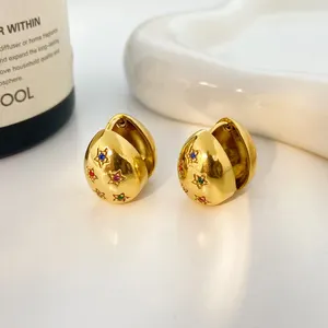 Boucles d'oreilles en diamant de couleur en forme de gouttelette d'eau en acier au titane bijoux de mode 2024 boucles d'oreilles brillantes en acier inoxydable plaqué or 18 carats