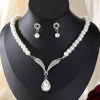 Nouveaux ensembles créatifs de boucles d'oreilles pendantes et colliers en perles pour femmes, parure de bijoux, accessoires de mariée et pour anniversaire de mariage