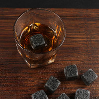 Accesorios de barra de piedra de mármol de granito bloque de hielo de vino reutilizable de lujo respetuoso con el medio ambiente personalizado para whisky