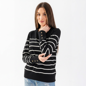Pull-over en tricot pour femmes, col rond, manches rayées avec détail à pression, chemisier-pull élégant et confortable Services OEM - Product Image 1