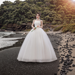 Vestido de Novia Casual de Playa para Boda de Verano, Estilo Nuevo, Largo hasta el Suelo, Línea A, Encaje, Flores, Ecológico, Venta al Por Mayor, Económico - Product Image 3