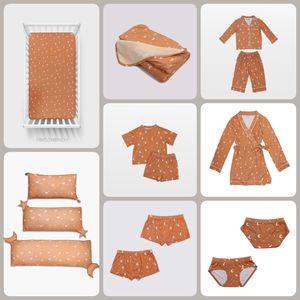 Ropa de estar por <span class=keywords><strong>casa</strong></span>, pijamas de bambú a juego para toda la familia, ropa de dormir para niños, moda estampada, venta al por mayor, conjunto de ropa de <span class=keywords><strong>casa</strong></span> para bebé, verano y otoño - Product Image 4